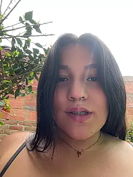 Emily_Gomezz live