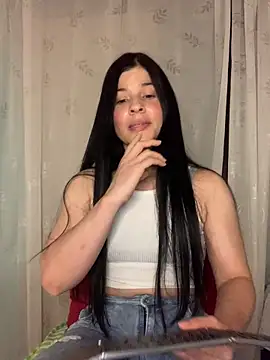 Estefani_32 live