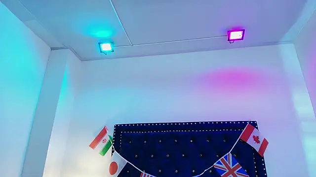 Alissa_and_alann live