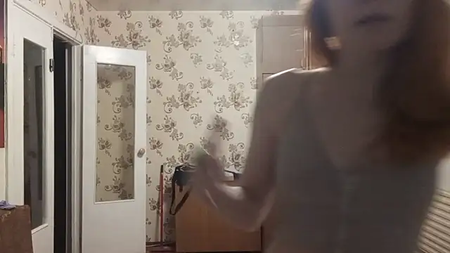 YaniraHeneisen live
