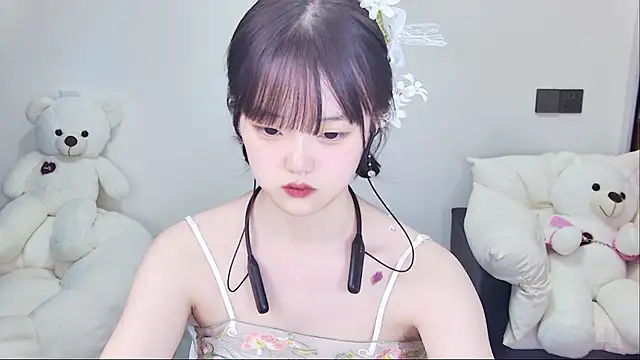 Evil-Bunny007 live