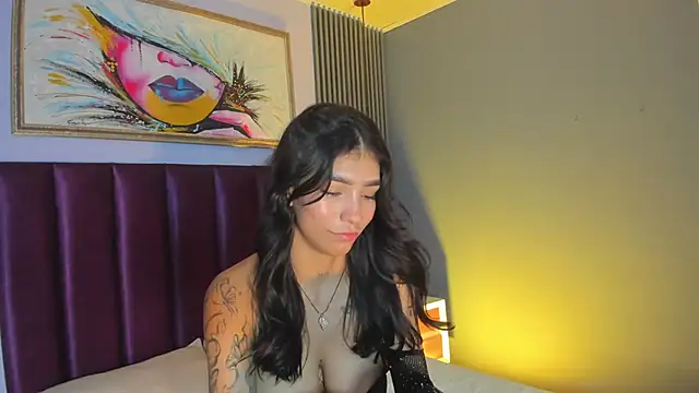 LauraAristizabal live