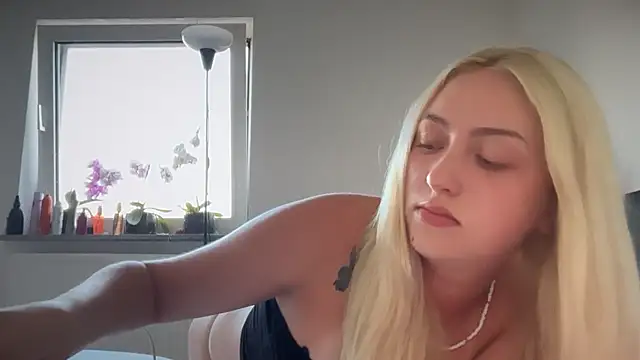 Kitty_Swetty live