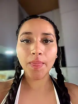 Veronica_Wins_ live