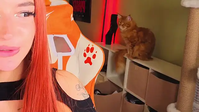 Regina_Amour live