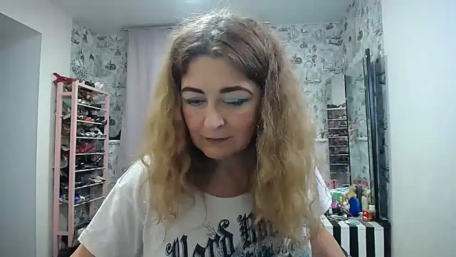 Helen1974 live