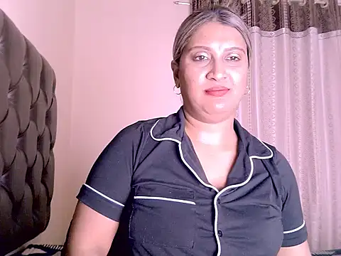eroticbeauty37 live