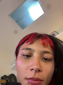 Emma_duff live