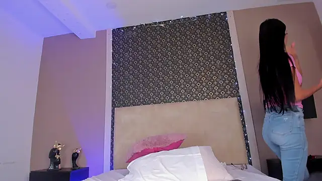 Larissa_Luna live