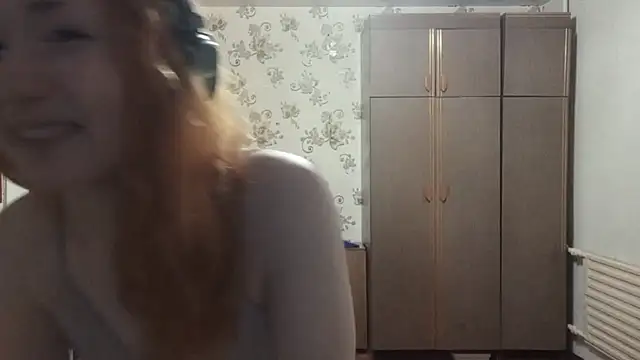 YaniraHeneisen live