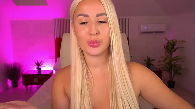 LiaBrazzerr live