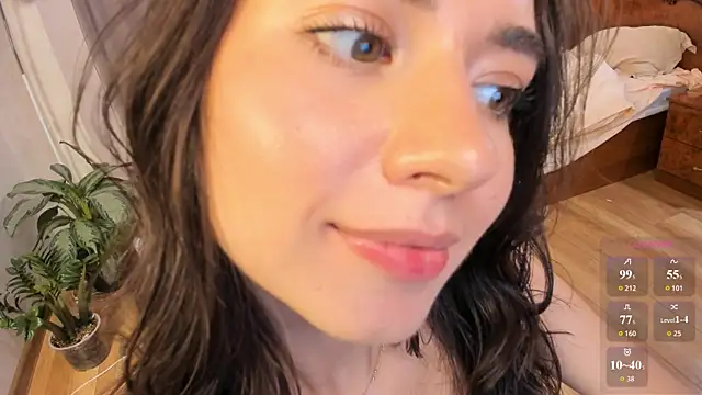 NicoleLuv live