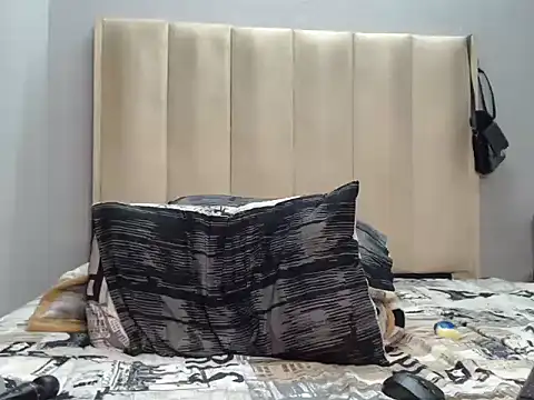 QueenZara_202 live