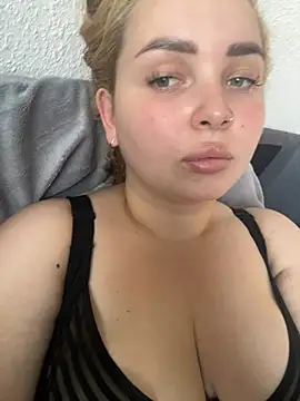 kira235 live