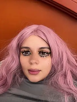 Selena_Roa live