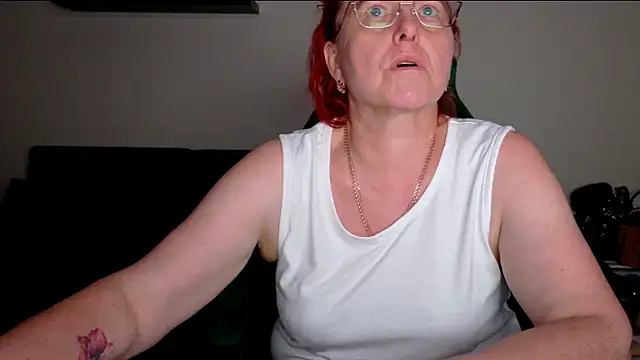 JoannaAndNeighbour live