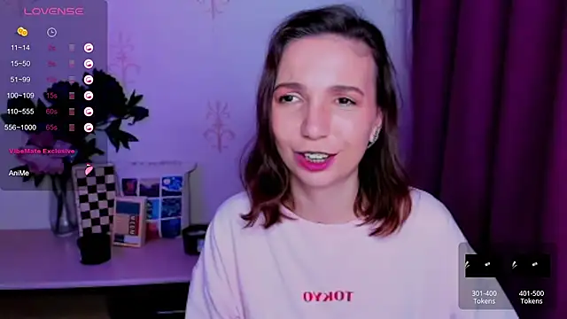 KindHazelHere_ live