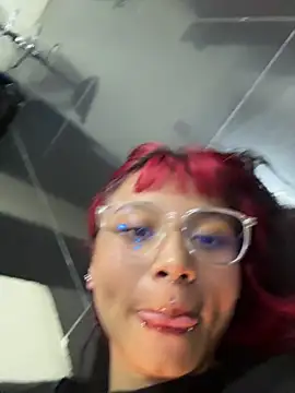 Emma_duff live