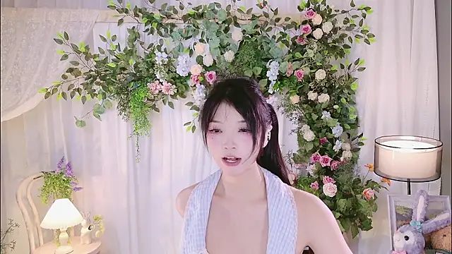 Zoe-001 live