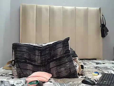 QueenZara_202 live