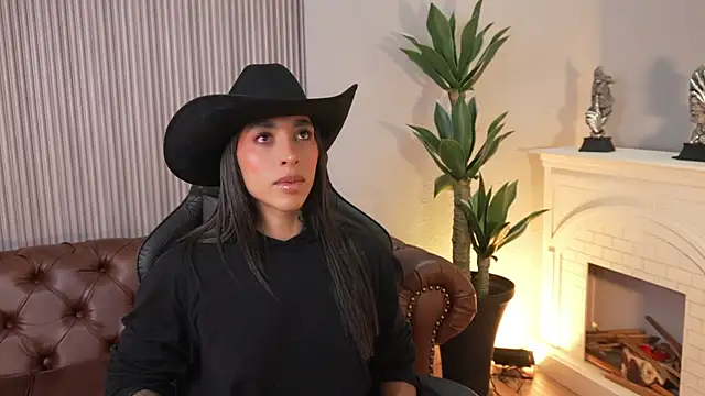 KAYLA_BATISTA live