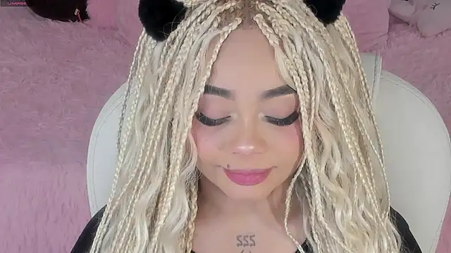 conny__curly live