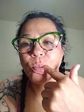 JohannaLuxe live