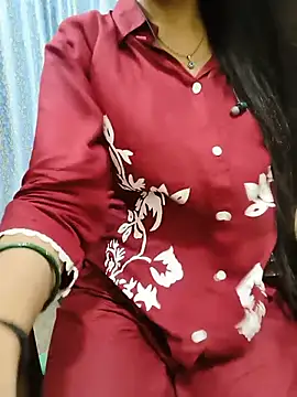 Radhika_gupta9 live