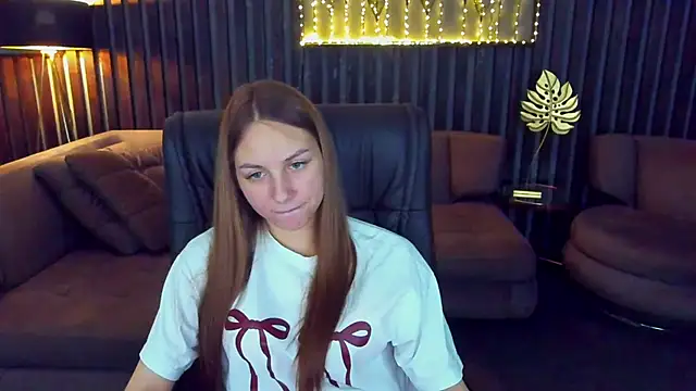 MilaAddams live