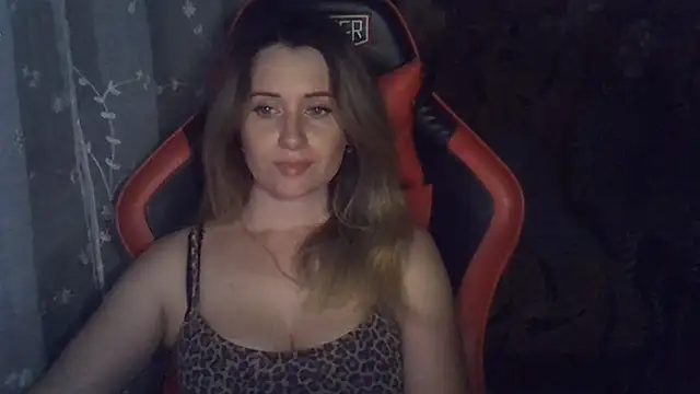 KiraKisskiss live