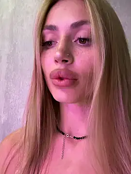 Elizabeth_Tay live