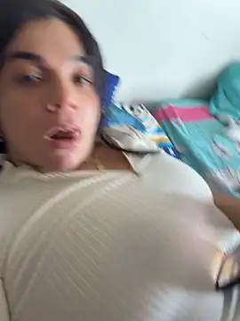 Siri_Luxx live