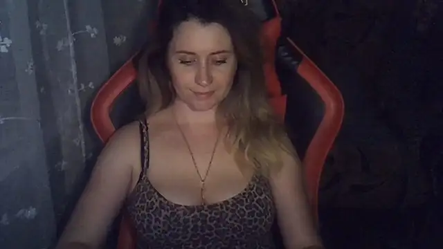 KiraKisskiss live
