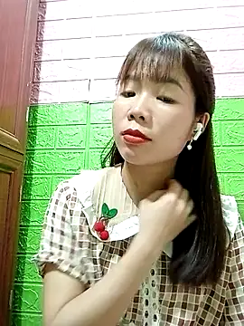 AmyLinee01 live