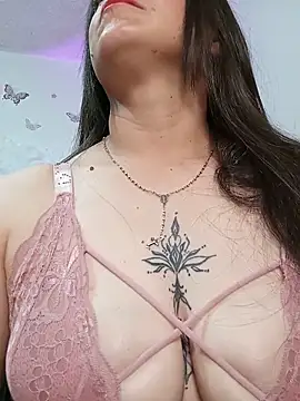 Isa_bluee live