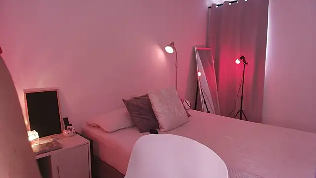 flufflyass live