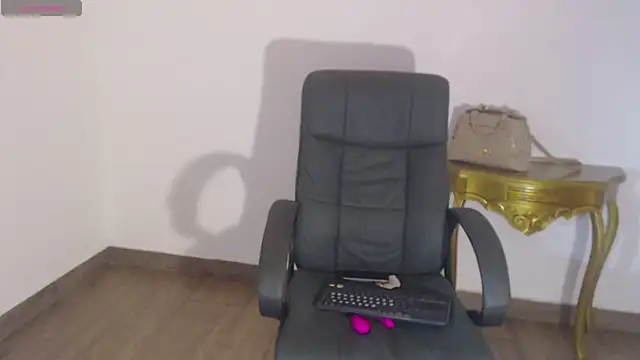 adaira31 live