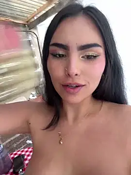 Maddy_Rouse_ live