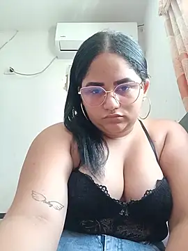 Zeya_Phone live