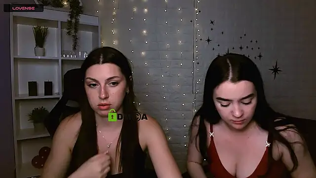 amalialowell live