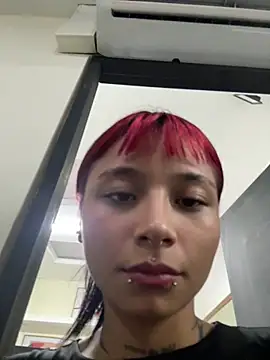 Emma_duff live