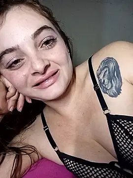 Emmacut live