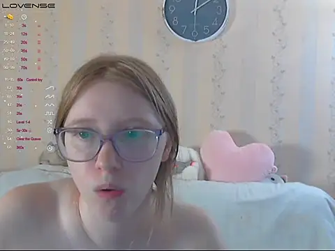 LustfulSarah live