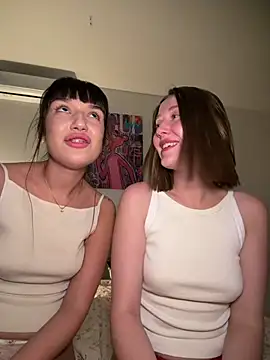 Sophie_Avory live