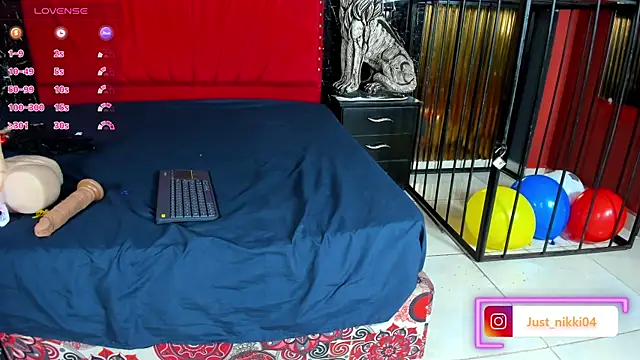 _nicolesweet live