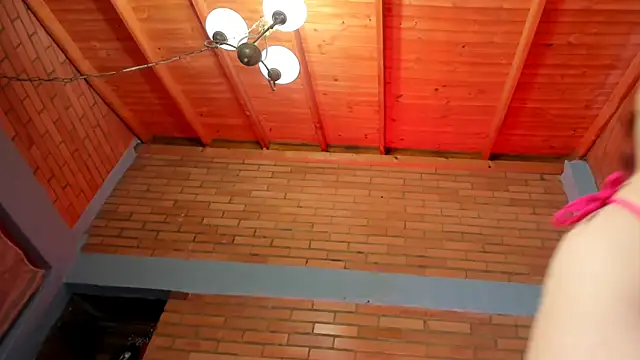 Emma_belley live