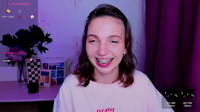 KindHazelHere_ live