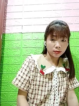 AmyLinee01 live