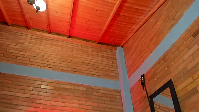 Emma_belley live