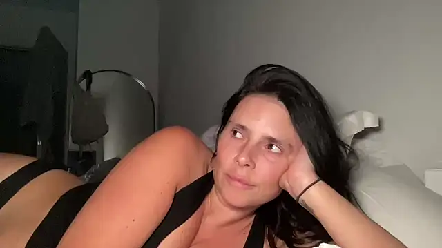 JadeLucy live